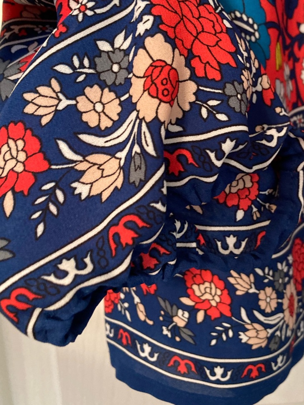 LOFT Blouse - Picture 4 of 8